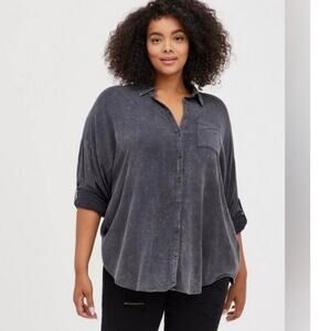 NWT Torrid Rayon Slub Lenny Drop Shoulder Button Front Shirt 5 5x